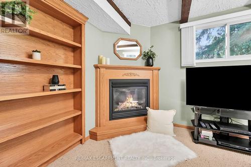 1 Eden Place, Norfolk, ON - Indoor With Fireplace