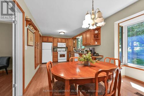 1 Eden Place, Norfolk, ON - Indoor Photo Showing Dining Room