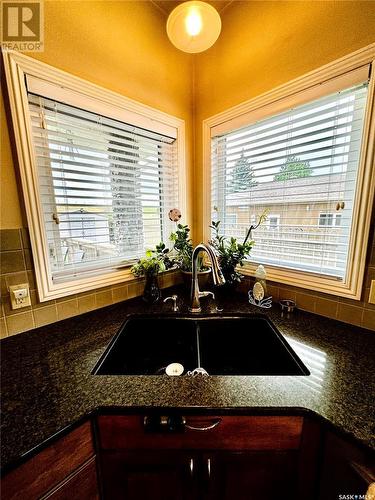 502 Aspen Drive, Swift Current, SK - Indoor Photo Showing Kitchen