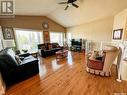 502 Aspen Drive, Swift Current, SK  - Indoor Photo Showing Living Room 