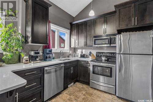 64 331 Pendygrasse Road, Saskatoon, SK - Indoor Photo Showing Kitchen With Stainless Steel Kitchen