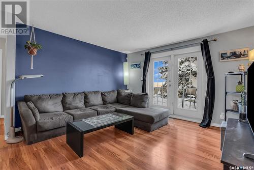 64 331 Pendygrasse Road, Saskatoon, SK - Indoor Photo Showing Living Room