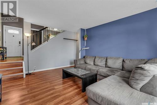 64 331 Pendygrasse Road, Saskatoon, SK - Indoor Photo Showing Living Room