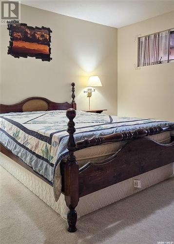 308 7Th Avenue W, Rosetown, SK - Indoor Photo Showing Bedroom