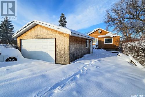 308 7Th Avenue W, Rosetown, SK - Outdoor