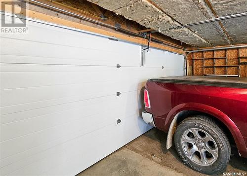 308 7Th Avenue W, Rosetown, SK - Indoor Photo Showing Garage