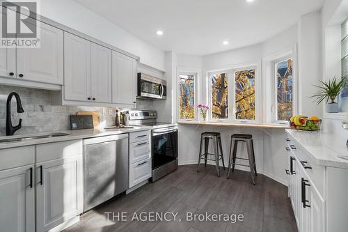 4D Shank Street, Toronto, ON - Indoor Photo Showing Kitchen