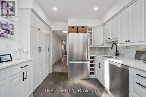 4D Shank Street, Toronto, ON - Indoor Photo Showing Kitchen With Stainless Steel Kitchen