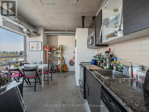 1502 - 150 Sudbury Street, Toronto, ON - Indoor Photo Showing Kitchen