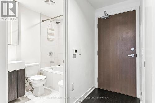 513 - 20 Richardson Street, Toronto, ON - Indoor Photo Showing Bathroom