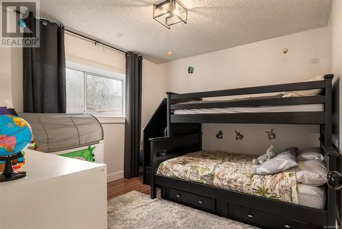 425 Wharton St, Nanaimo, BC - Indoor Photo Showing Bedroom