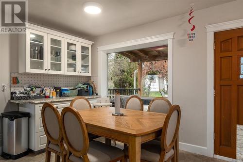 425 Wharton St, Nanaimo, BC - Indoor Photo Showing Dining Room