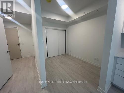 411 - 181 Sheppard Avenue E, Toronto, ON - Indoor Photo Showing Other Room