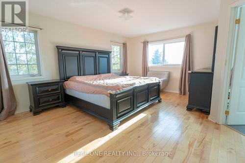 2 Delfire Street, Vaughan, ON - Indoor Photo Showing Bedroom