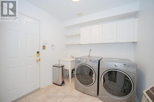 82 Belmont Boulevard, Halton Hills, ON - Indoor Photo Showing Laundry Room