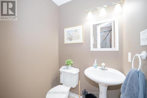 82 Belmont Boulevard, Halton Hills, ON - Indoor Photo Showing Bathroom