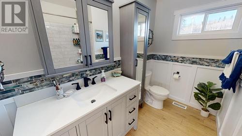 10204 Turner Crescent, Hudsons Hope, BC - Indoor Photo Showing Bathroom