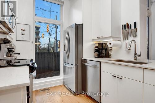 324 Byron Avenue, Ottawa, ON - Indoor Photo Showing Kitchen