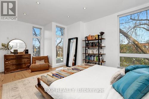 324 Byron Avenue, Ottawa, ON - Indoor Photo Showing Bedroom