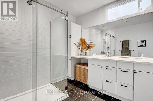 324 Byron Avenue, Ottawa, ON - Indoor Photo Showing Bathroom