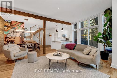 324 Byron Avenue, Ottawa, ON - Indoor Photo Showing Living Room