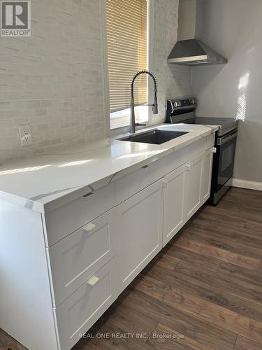 1 - 216 John Street, Orillia, ON - Indoor Photo Showing Kitchen