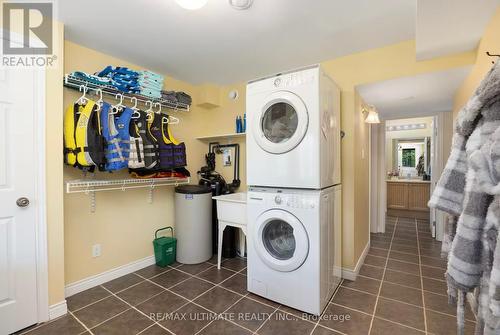 157 Farlain Lake Road W, Tiny, ON - Indoor Photo Showing Laundry Room