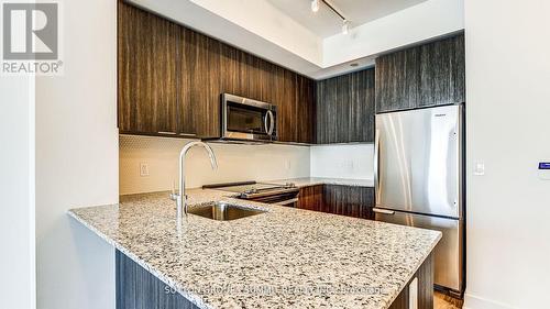 3305 - 20 Shore Breeze Drive, Toronto, ON - Indoor Photo Showing Kitchen With Upgraded Kitchen