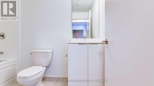 3305 - 20 Shore Breeze Drive, Toronto, ON - Indoor Photo Showing Bathroom