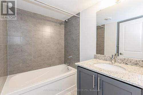 305 - 349 Wheat Boom Drive, Oakville, ON - Indoor Photo Showing Bathroom