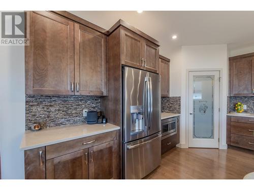 1952 Harris Drive, Penticton, BC - Indoor Photo Showing Kitchen With Stainless Steel Kitchen