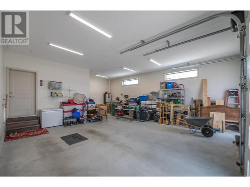 1952 Harris Drive, Penticton, BC - Indoor Photo Showing Garage