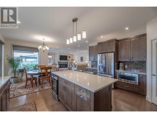 1952 Harris Drive, Penticton, BC - Indoor Photo Showing Kitchen With Stainless Steel Kitchen With Upgraded Kitchen