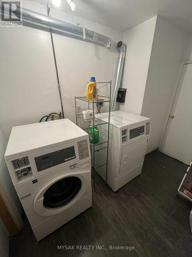 367 Marlborough Street, Brant, ON - Indoor Photo Showing Laundry Room