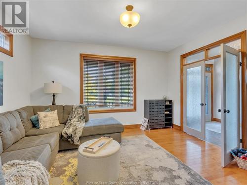 7118 Driver Lane, Amherstburg, ON - Indoor Photo Showing Living Room