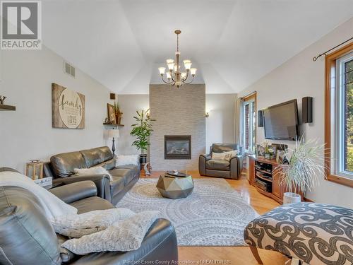 7118 Driver Lane, Amherstburg, ON - Indoor Photo Showing Living Room With Fireplace