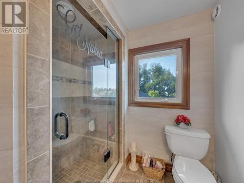 7118 Driver Lane, Amherstburg, ON - Indoor Photo Showing Bathroom