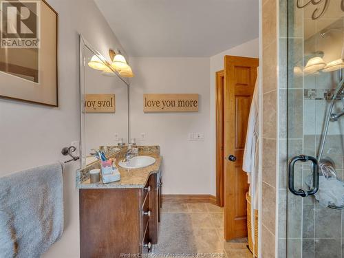 7118 Driver Lane, Amherstburg, ON - Indoor Photo Showing Bathroom