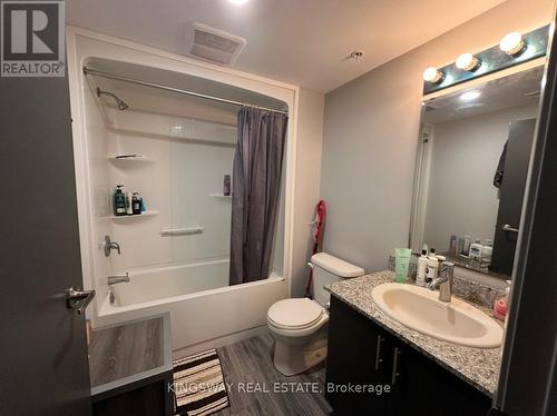 G316 - 275 Larch Street, Waterloo, ON - Indoor Photo Showing Bathroom