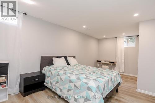 7 Willow Street, St. Thomas, ON - Indoor Photo Showing Bedroom