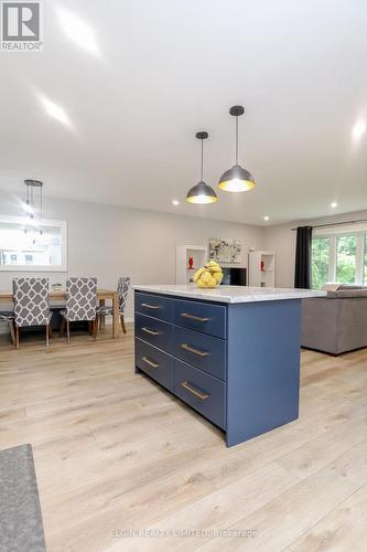 7 Willow Street, St. Thomas, ON - Indoor Photo Showing Kitchen