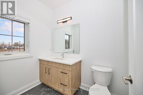 Main - 594 Seneca Drive, Fort Erie (334 - Crescent Park), ON - Indoor Photo Showing Bathroom