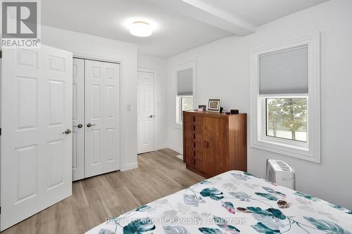 271 Denmark Street, Meaford, ON - Indoor Photo Showing Bedroom