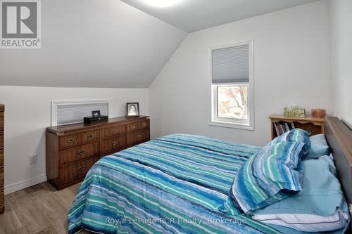 271 Denmark Street, Meaford, ON - Indoor Photo Showing Bedroom