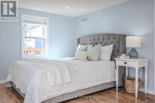 16 Hooper Street, Guelph (Two Rivers), ON - Indoor Photo Showing Bedroom