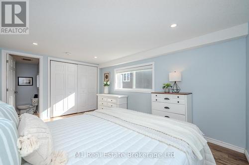 16 Hooper Street, Guelph (Two Rivers), ON - Indoor Photo Showing Bedroom