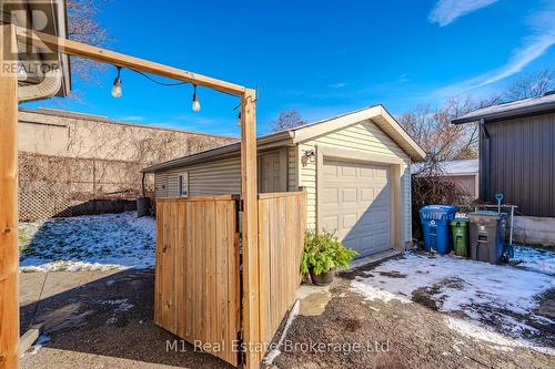 16 Hooper Street, Guelph (Two Rivers), ON - Outdoor With Exterior