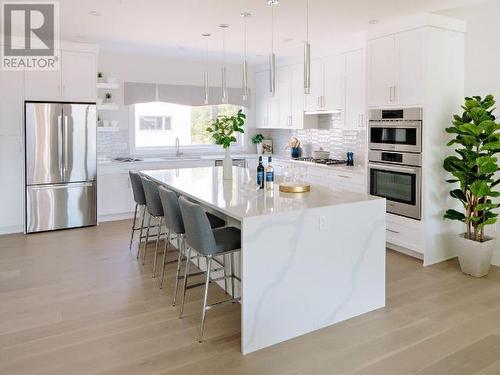 201 Wylie Street Unit# 113, Penticton, BC - Indoor Photo Showing Kitchen With Stainless Steel Kitchen With Upgraded Kitchen