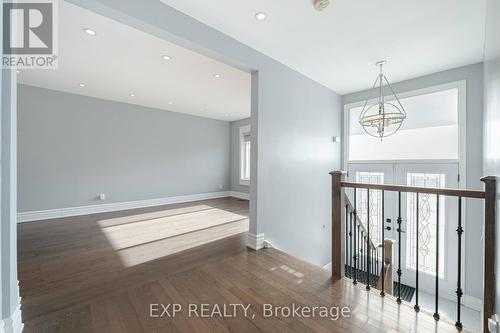 108 Lynedock Crescent, Toronto, ON - Indoor Photo Showing Other Room