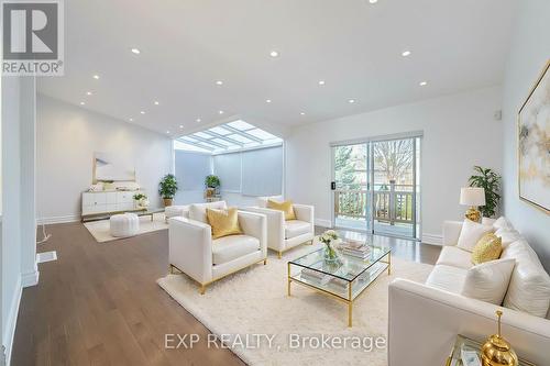 108 Lynedock Crescent, Toronto, ON - Indoor Photo Showing Living Room